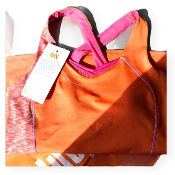 Lucy Athletic Bra Top💕Gorgeous🎀 - Picture 9 of 12